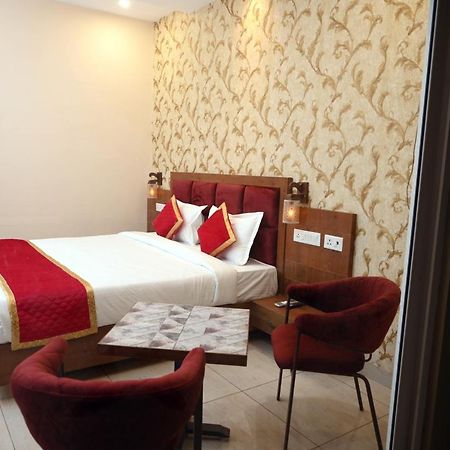 Hotel Singla Residency Kangra Exteriér fotografie