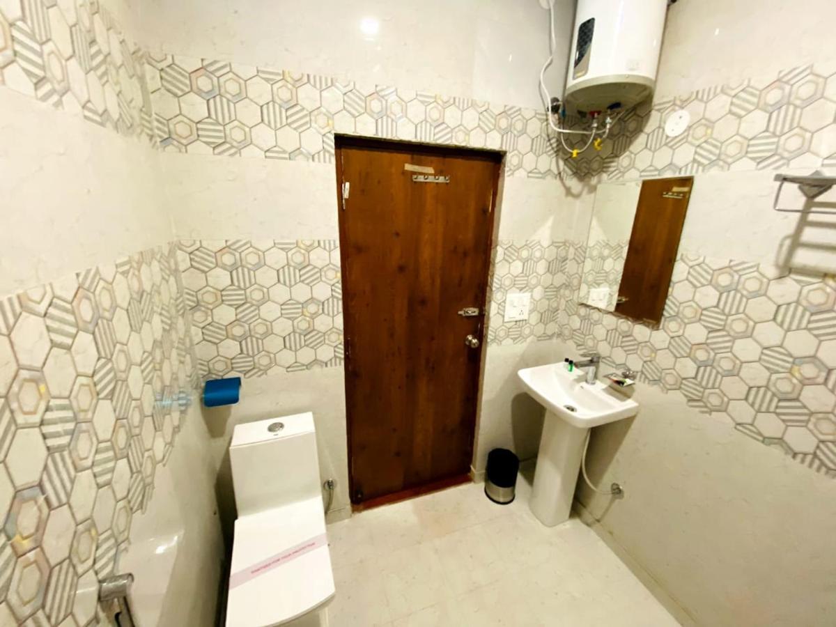 Hotel Singla Residency Kangra Exteriér fotografie